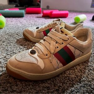 Gucci GG Screener Distressed Canvas Leather Tan White Beige Sneaker | 37.5